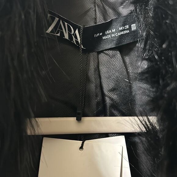 Zara Black/Gray Removable Faux Fur Collar Blazer/Jacket(Size Medium) - Picture 10 of 13